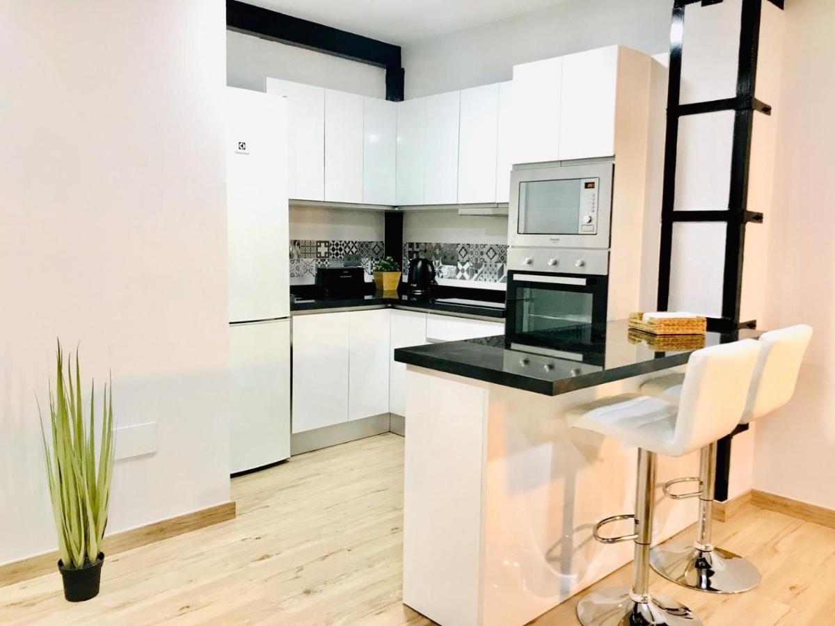 Modern & Spacious Apartment In Plaza De La Merced มาลากา ภายนอก รูปภาพ