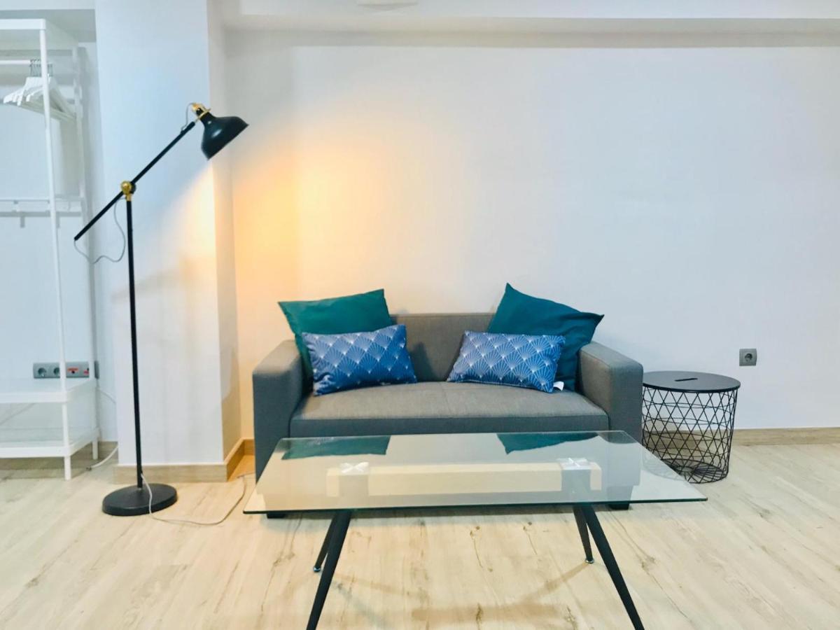 Modern & Spacious Apartment In Plaza De La Merced มาลากา ภายนอก รูปภาพ