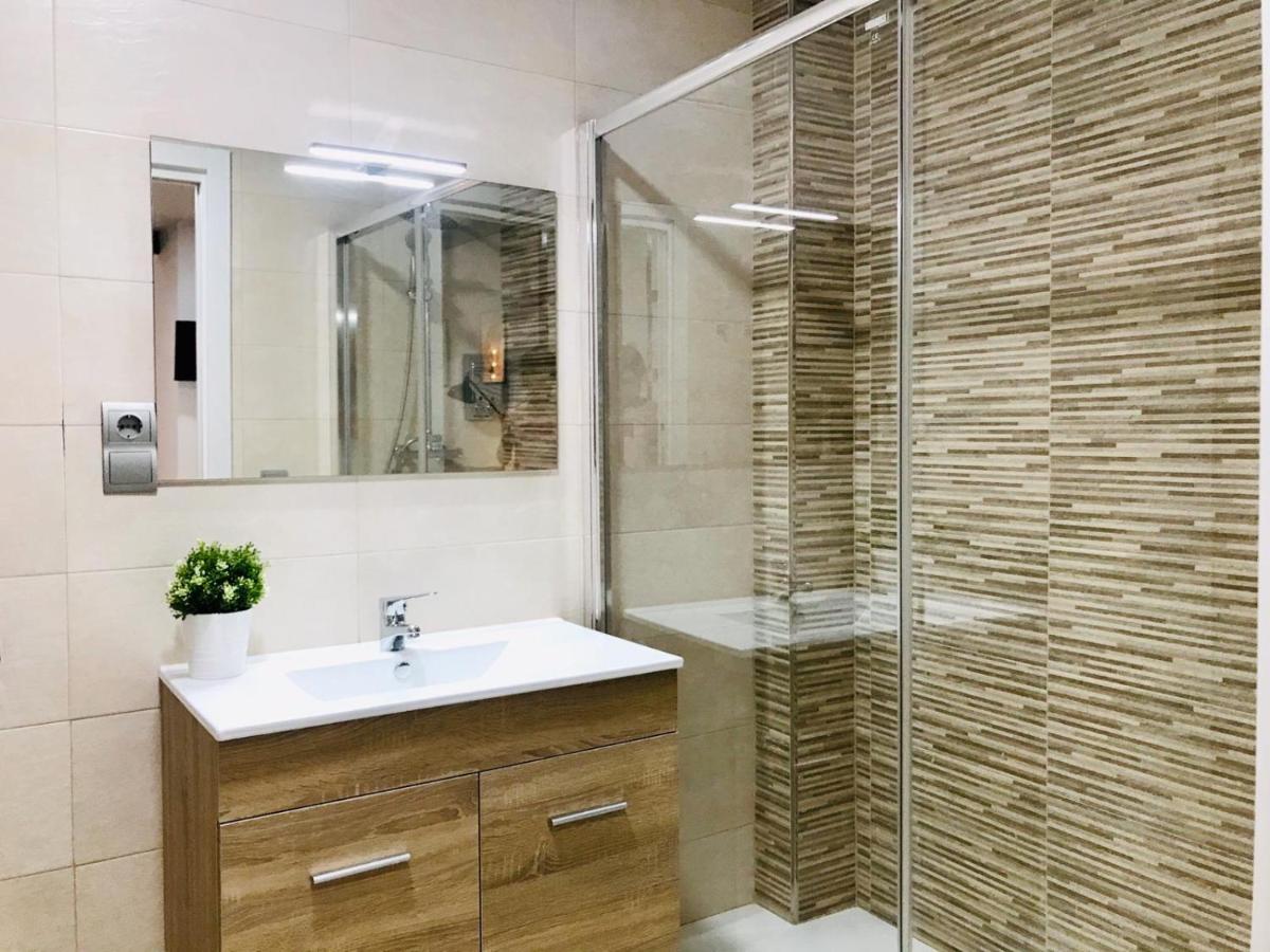 Modern & Spacious Apartment In Plaza De La Merced มาลากา ภายนอก รูปภาพ